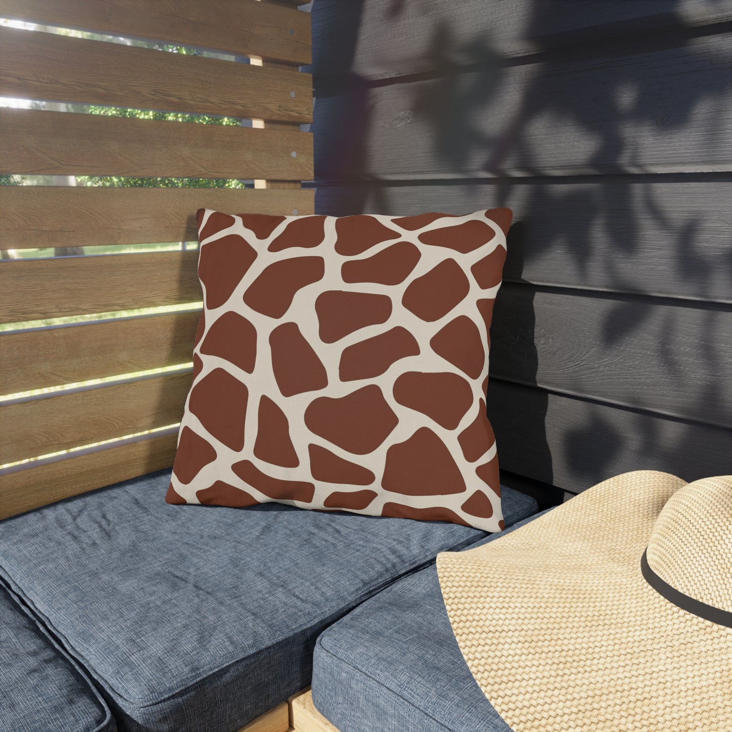 Outdoor Pillow — Giraffe